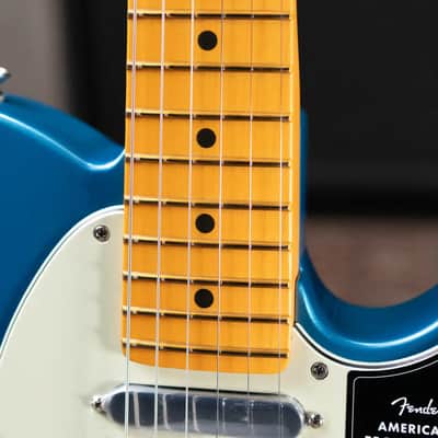 Fender American Professional Classic Telecaster Electric Guitar - Faded Lake Placid Blue with Gig Bag image 9