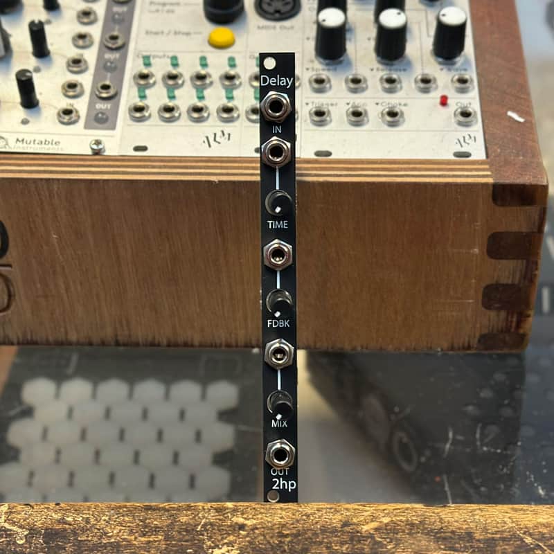 2hp Delay - Black