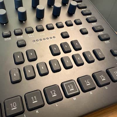 Elektron Analog Four MKII 4-Voice Tabletop Analog Synthesizer 2020 - Present - Black image 2