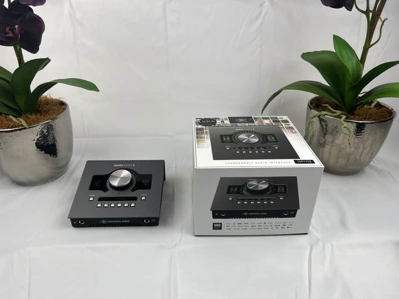 Universal Audio Apollo Twin X QUAD Thunderbolt 3 Audio Interface image 1