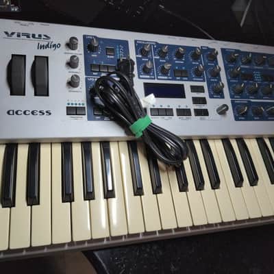 Access Virus Indigo 37-Key Digital Synthesizer 2001 - Silver & Blue image 25