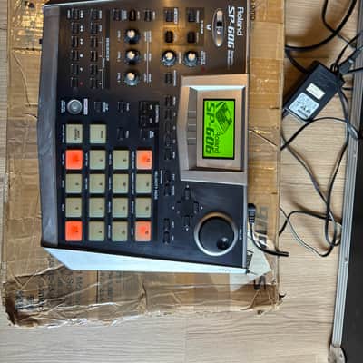 Roland SP-606 Sampler with original BOX image 10