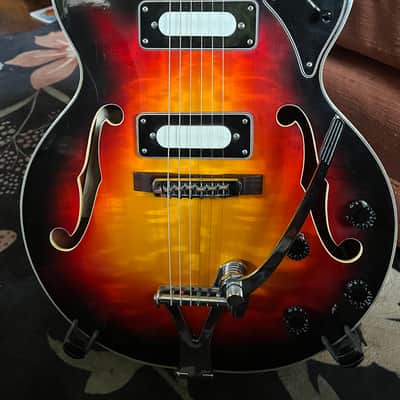 Univox 335 Late 60s - Tobacco Burst image 2