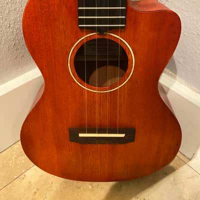 Gretsch G9121 Tenor Acoustic/Cutaway/Electric Ukulele 2016 - Mahogany Stain image 2