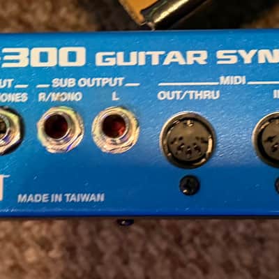 Boss SY-300 Guitar Synthesizer 2015 - Present - Blue image 2