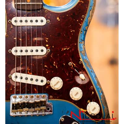 Fender Custom Limited Edition Roasted '60s Stratocaster Super Heavy Relic Aged Lake Placid Blue 3 Color Sunburst image 5