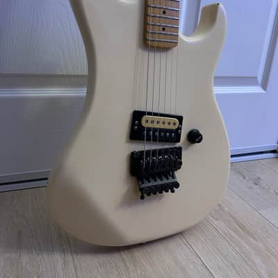 Kramer Baretta 1985 - Cream image 1