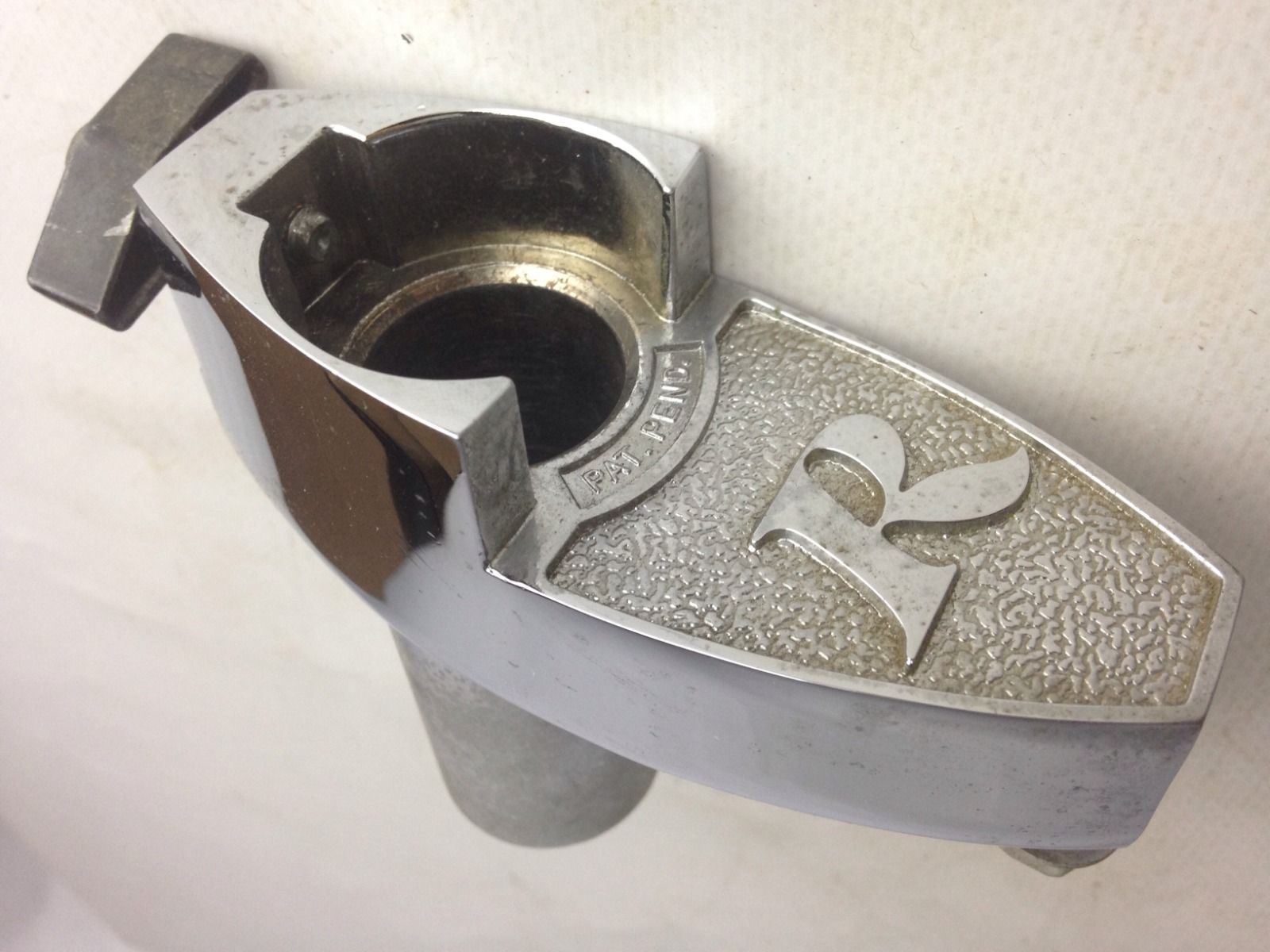Rogers Memriloc Bass Drum Spur / Tom Arm Mount Big R Vintage Memri-Loc 70s* — main photograph