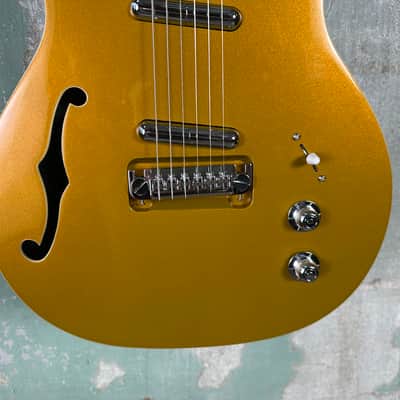 Danelectro Fifty Niner - Gold Top image 3