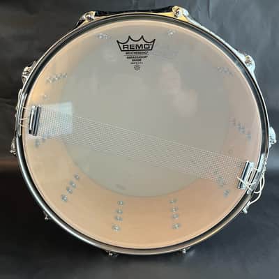 Ludwig Classic Maple snare drum 2012 - Sky Blue Pearl image 11