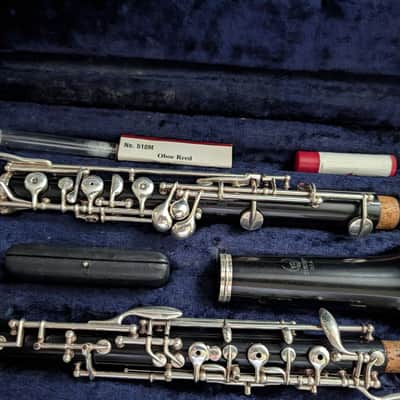 Linton Vivatone Oboe with Case and reed image 3