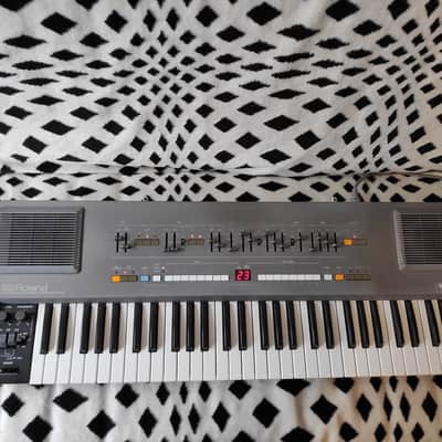 Roland HS-60 61-Key Programmable Polyphonic Synthesizer for sale image 2