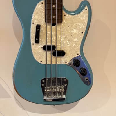 Fender JMJ Road Worn Signature Mustang Bass Faded Daphne Blue image 2