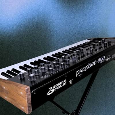 Sequential Prophet 600 GLIGLI Mod 61-Key 6-Voice Polyphonic Synthesizer 1982 - 1985 - Black with Wood Sides image 5