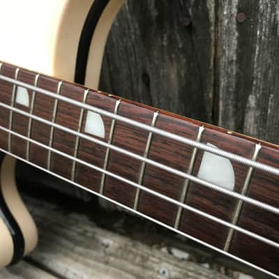 Rare 1961 Valpro National 85 4-string Bass  Res-O-Glas  w/OHSC White image 10