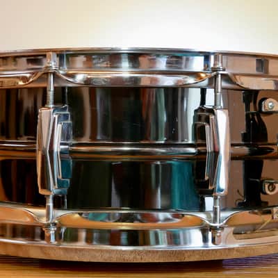 HOLY GRAAL Ludwig No. 416 Black Beauty 5x14" 10-Lug Brass Snare Drum with Pointed Blue/Olive Badge 1977 - 1979 - serial 1758452 image 4