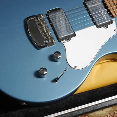 MusicMan Valentine HH Trem MN Toluca Lake Blue/Parchment image 4
