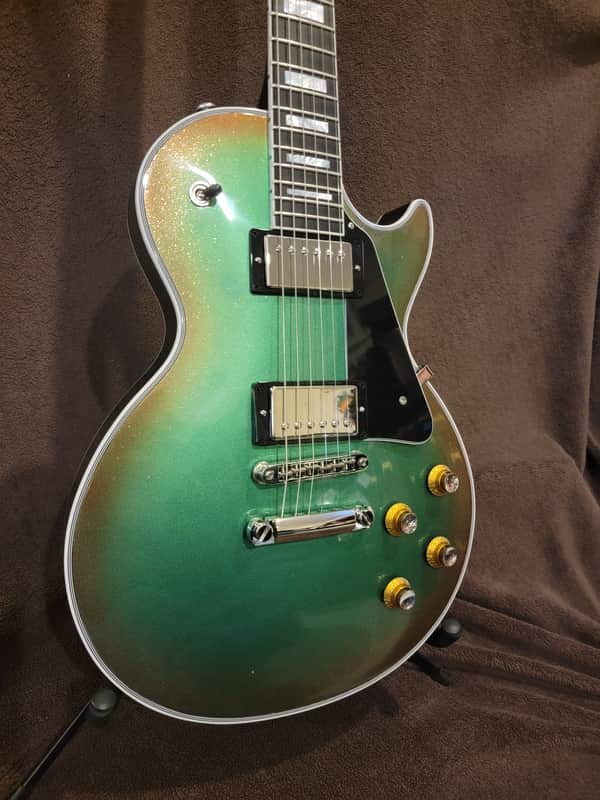 Gibson Les Paul Custom 5 of 5 2021 Vintage Holiday Green / Red Metal Flake image 1