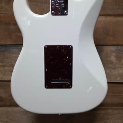 2025 Fender American Professional II Stratocaster® (Pre-Owned) - Olympic White w/ Hard Case image 18