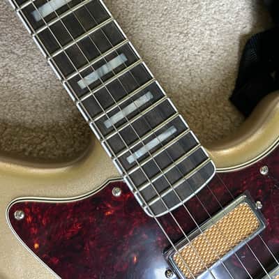 Fender Gold Foil Jazzmaster 2023 - Shoreline Gold image 7