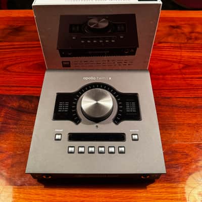 Universal Audio Apollo Twin X QUAD Heritage Edition Thunderbolt 3 Audio Interface 2020 - Present - Gray image 6