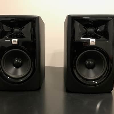 JBL 305P 3 Series MkII Powered Studio Monitors (pair) 2018 - Black image 1