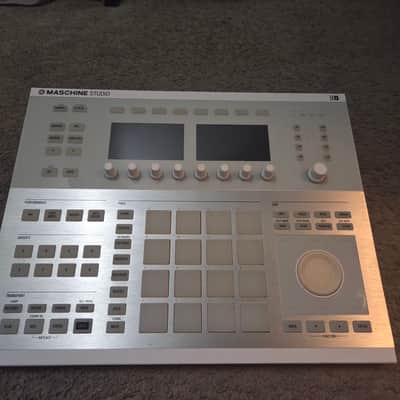 Native Instruments Maschine Studio 2010s - White image 3