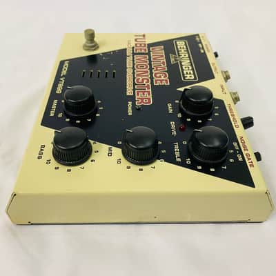Behringer VT999 Vintage Tube Monster Vacuum tube overdrive image 2