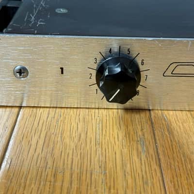 Crown D-40 Dual Channel, Solid State Stereo Power Amplifier, Very Good Condition image 2