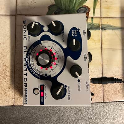 Frostwave Sonic Alienator Decimator Bit Crusher Sample Rate Reducer distortion pedal MS-20 analog filter imagen 2