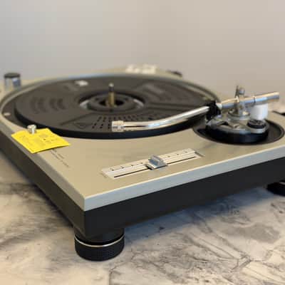 Technics SL-1200 MK2 2004 - Silver image 11