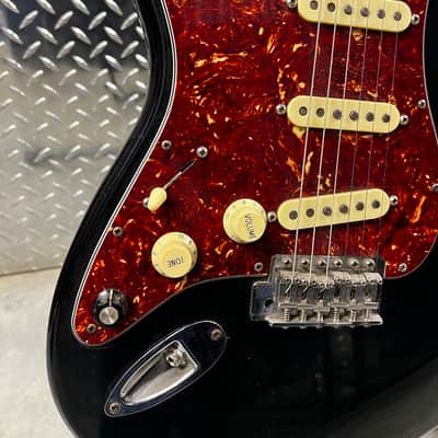 Fender Stratocaster - Black (Red Tortoise P.G.) image 6