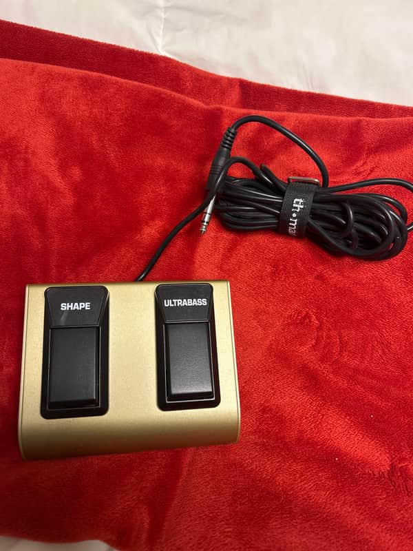 Behringer FS112T Footswitch 2010s - Gold image 1