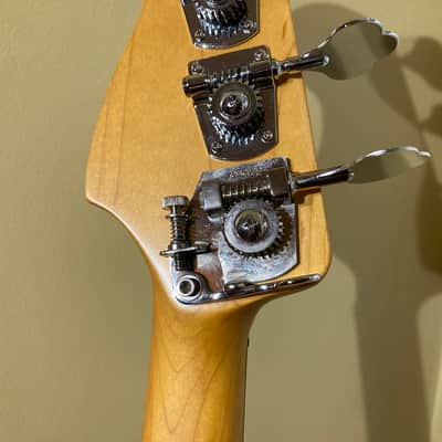Fender Jazz Fretless with Pro Upgrades 2018 - 3-Color Sunburst image 7