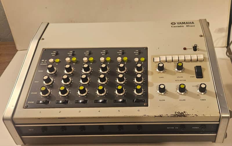 Yamaha EM-90 Ensemble Mixer image 1