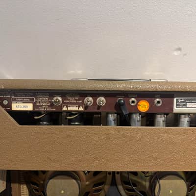 Fender '63 Vibroverb Reissue 40-Watt 2x10" Guitar Combo 1990 - 1995 - Brown Tolex image 3
