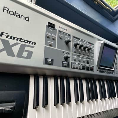Roland Fantom-X6 61-Key Workstation Keyboard 2004 - 2008 - Silver image 3