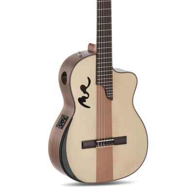 Manuel Rodriguez  Cortado Curly Walnut 4/4 Satin E-Acoustic Cutaway (501454) image 7
