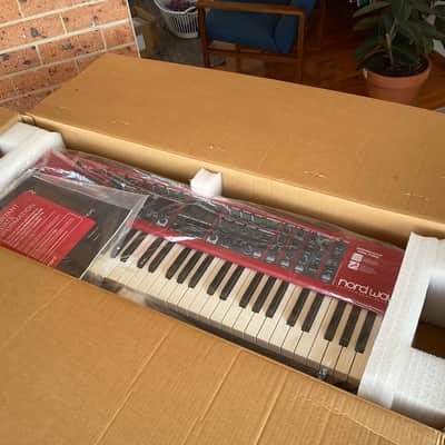 Nord Wave 2 61-Key 48-Voice Polyphonic Synthesizer 2013 - 2022 - Red image 12