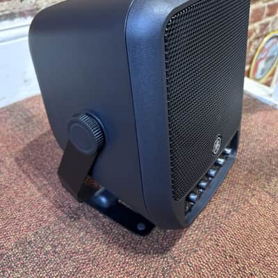Yamaha Stagepas 100 BTR Portable Battery PA (Inc Bag) image 4