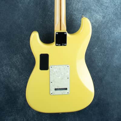 Fender Deluxe Roadhouse Strat Vintage White 2014 ~ Secondhand image 4