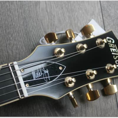 Gretsch "Limited Edition  G6131-MY-RB Malcolm Young Signature Jet, Vintage Firebird" 65 UNITS ONLY image 2