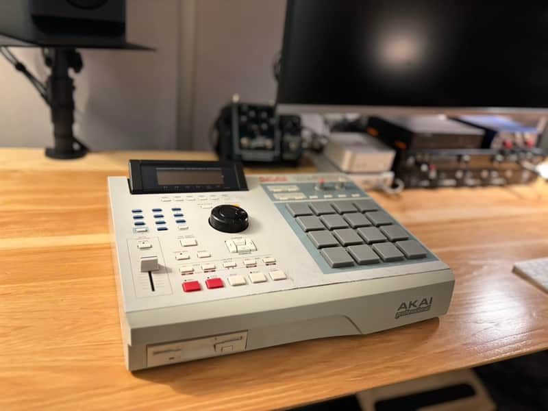 Akai MPC 2000XL image 1