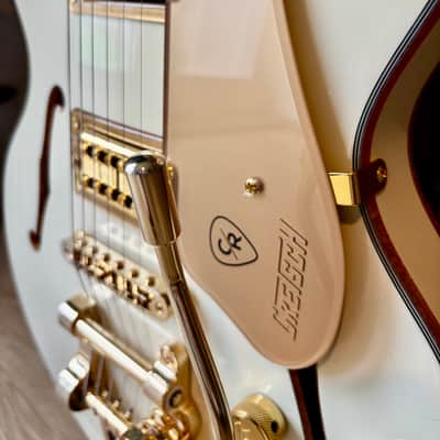 Gretsch Chris Rocha Signature Electromatic Broadkaster Jr. Center-Block Vintage White image 9
