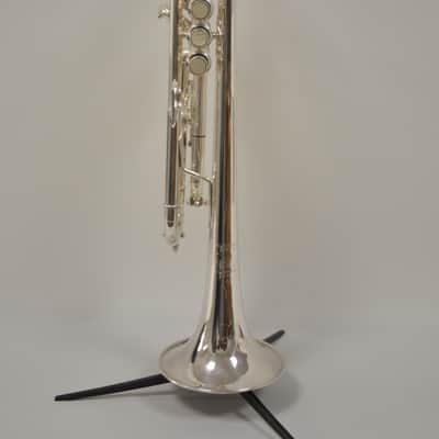 Trompeta Bach Stradivarius 72 estrella Corporation plateada como nueva image 18
