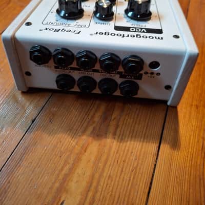 Moog MF-107 Moogerfooger FreqBox 2012 - White image 3