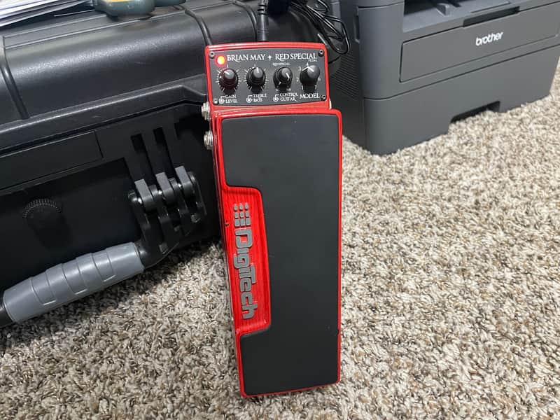 DigiTech Brian May Red Special