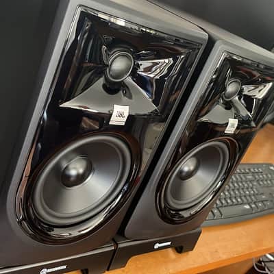 305P Mkll 5" Studio monitor image 1