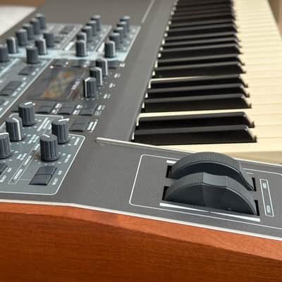 Access Virus TI2 61-Key Digital Synthesizer