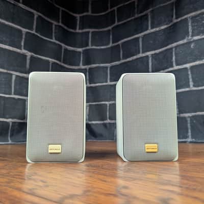 Optimus PRO‑X44AV Bookshelf Speakers – Shielded, 2‑Way, High‑Output Home Audio Pair image 11